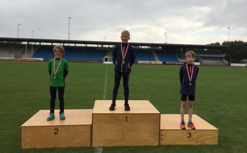 I 2016 vandt Sverre guld og Nicolaj sølv i 4-kampen for 7-9 årige.